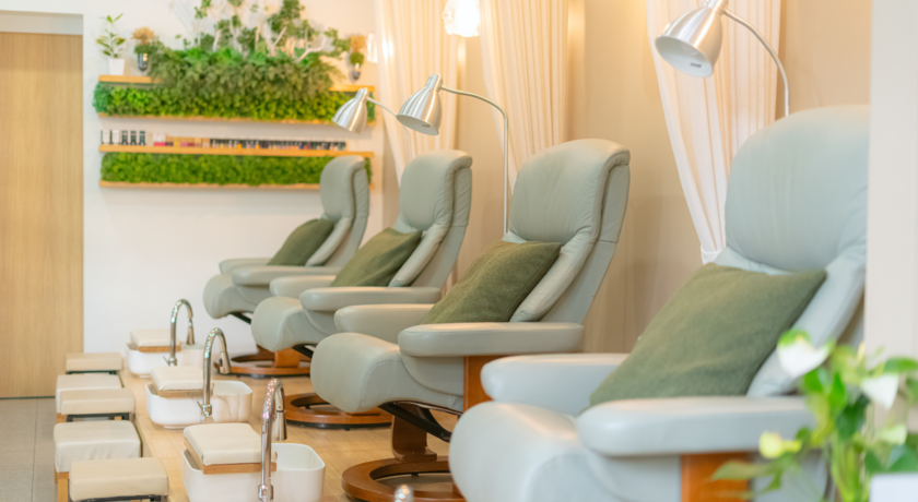 Merry Day Nail Care  1
