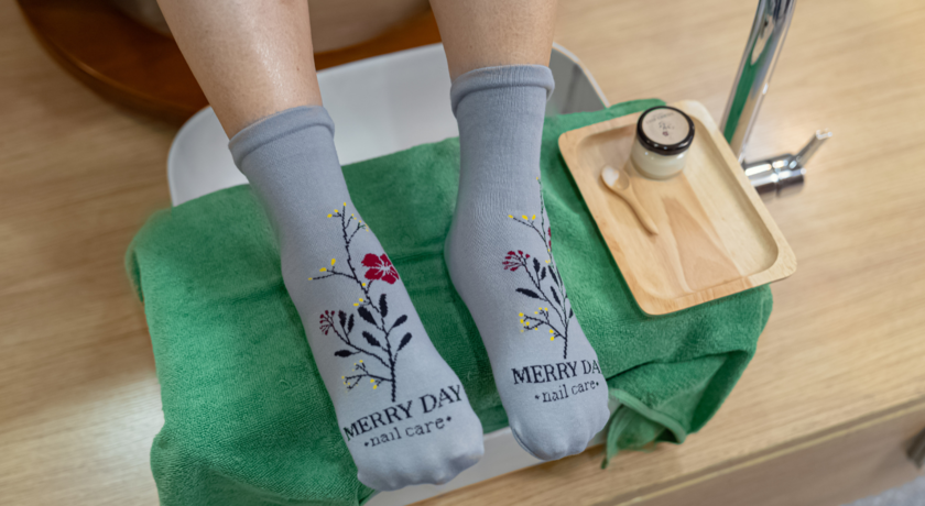 Merry Day Nail Care  11