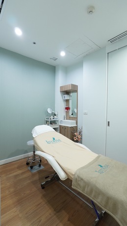 Luxrisa WELLNESS CLINIC (The Promenade Branch)  image_picker_82B424B0-5787-4CCD-A85B-BA6F3FAD835C-35351-000004CD6BFCCD37