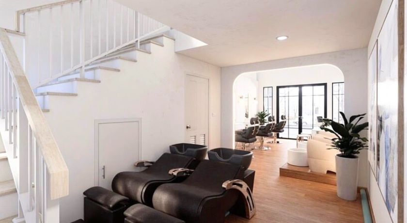 LONE Nail spa salon  5