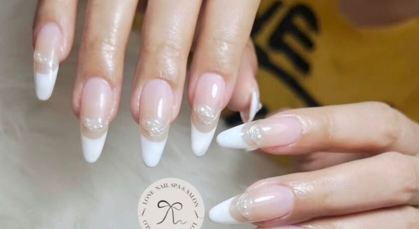 LONE Nail spa salon  10