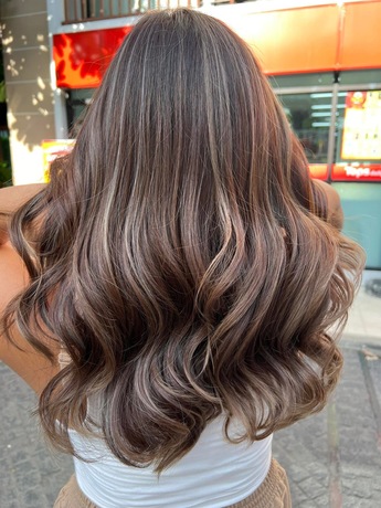 J-Cut Hair & Eyelash  image_picker_5751E30F-9AD7-43FE-AB3D-EDED929C4371-76275-000009F616A5DCA4