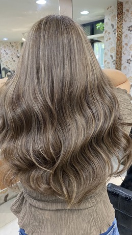J-Cut Hair & Eyelash  image_picker_45E57AC7-426C-4E57-BFCC-F91DD7C656BA-76275-000009F613F7C423