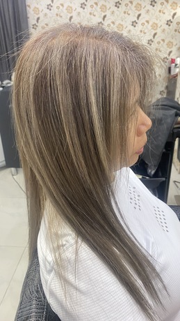 J-Cut Hair & Eyelash  image_picker_8039039E-F7B5-48BF-80EB-5BDE28A7EE48-76275-000009F61989868D