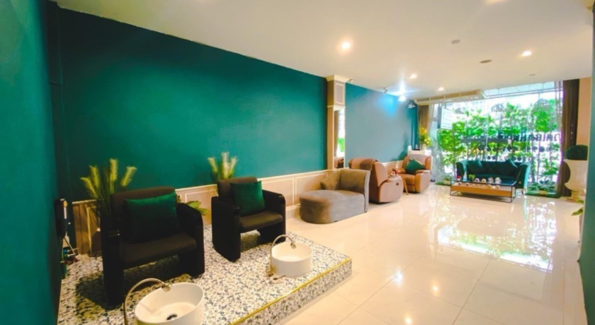 The Treera Bangkok Wellness & Spa (Pattanakarn Branch)  2