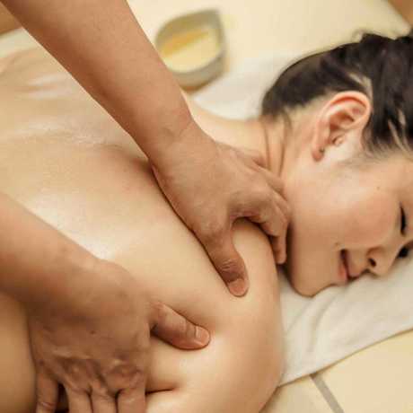 T-Tara Massage & Spa at The Travellers Hotel (MRT Ratchadaphisek)  null?1758696698