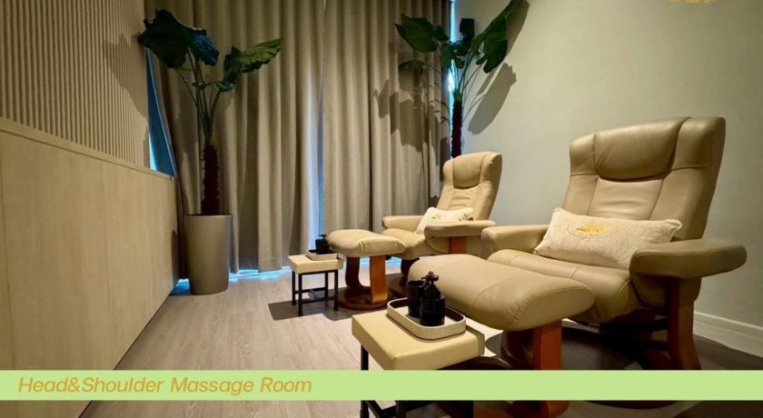 Lek Massage @The Quarter Ladprao Soi 4  2