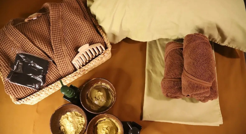 Good Day Massage & Spa  6