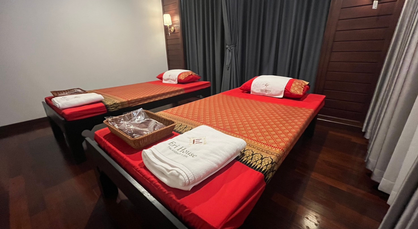 Eri House Thai Massage & Spa เอรี่ เฮาส์ นวดเพื่อสุขภาพ 12