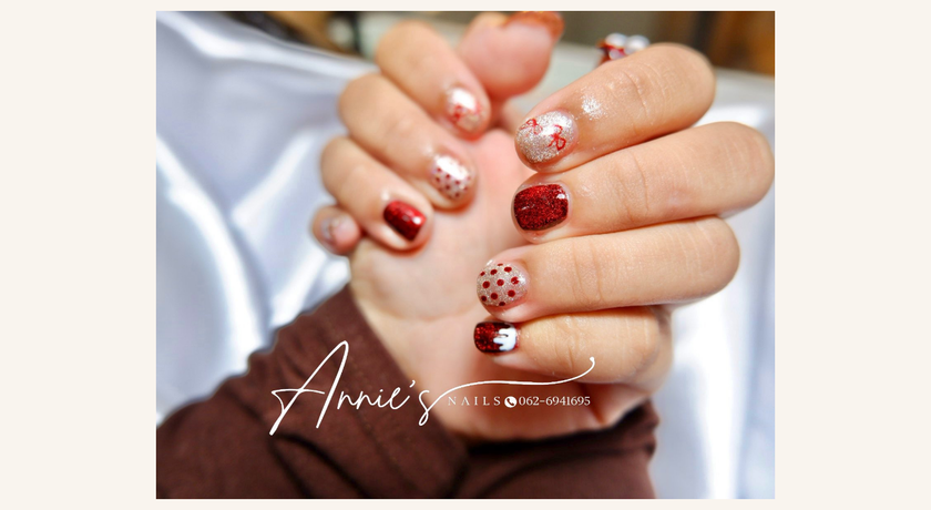Annie's Nails  5