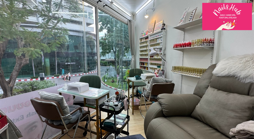 Nails Hub  1