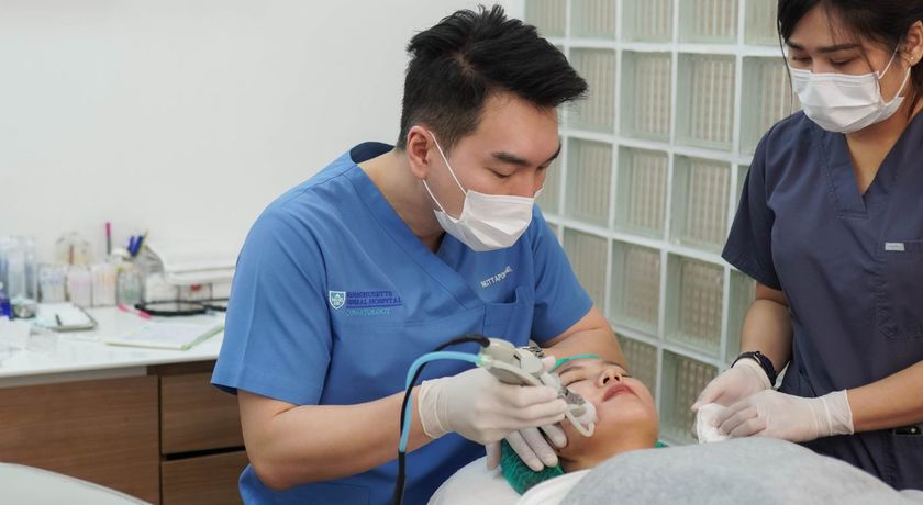 Medivisage Clinic (Rama 9)  7