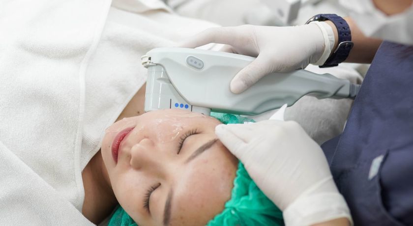 Medivisage Clinic (Rama 9)  9