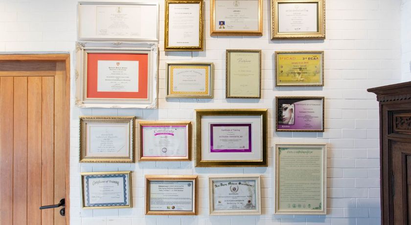 Medivisage Clinic (Rama 9)  12