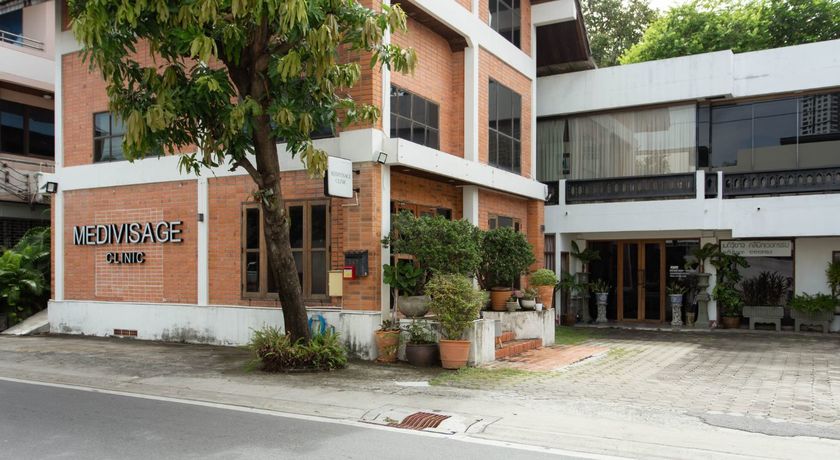 Medivisage Clinic (Rama 9)  13