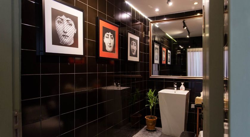 Medivisage Clinic (Rama 9)  15