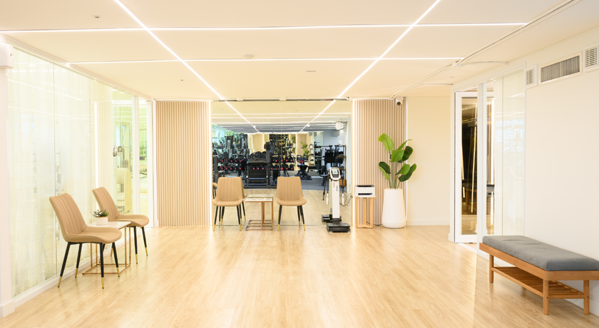 FATGYM (Fit @ Thonglor Gym) (Home Place Building Thonglor 13) FATGYM - ยิมหรู ทองหล่อ 13 แบบบูติกพรีเมียม 9