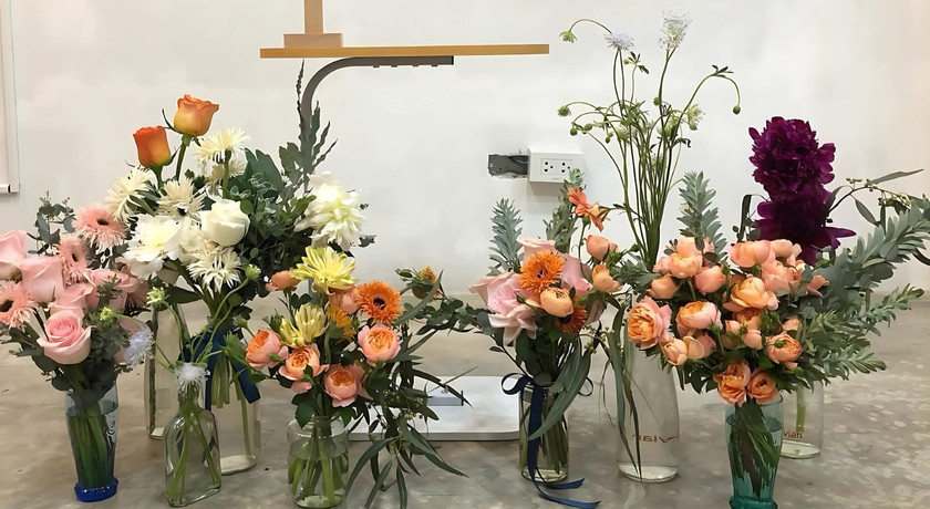 Flower Studio May Flower Studio May - เวิร์กช็อปจัดดอกไม้ สุขุมวิท 49/1 2