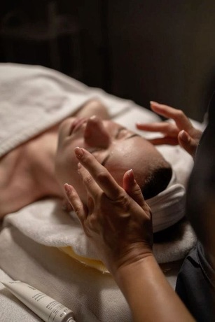 Nilin Skin Wellness and Spa  image_picker_C78901E9-9A74-4FC8-8747-73CAF42C1CE1-976-00000021E65DBA2C