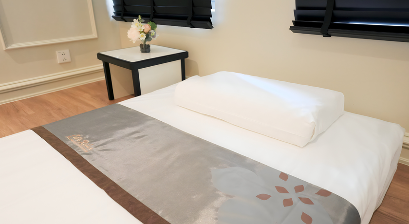 Let's Relax Spa Bangkok Baan Silom Let’s Relax Spa Bangkok Baan Silom - เล็ทส์ รีแล็กซ์ สปา บ้านสีลม หรูหราใจกลางสีลม 5