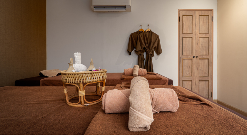 ThaiThai Massage BTS PhromPhong (Sukhumvit 24)  152