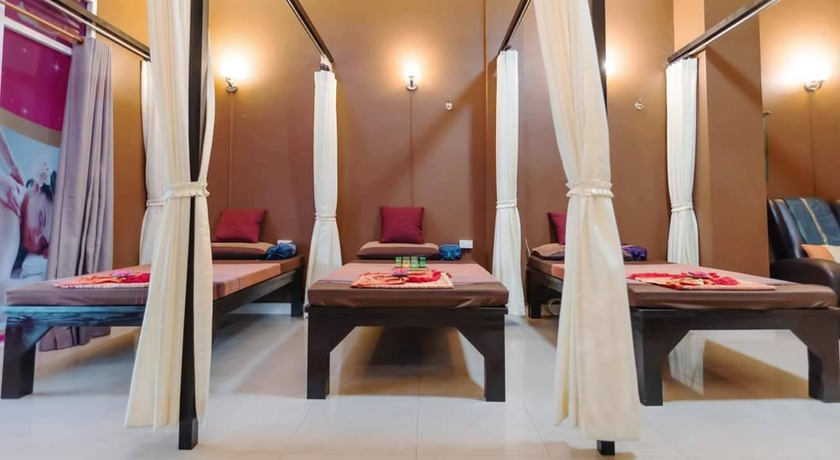 Ruean Hat Thong Massage (Massage for Health) ร้านนวดเรือนหัตถ์ทอง นวดเพื่อสุขภาพ 2