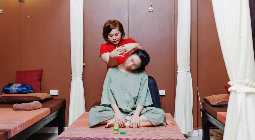 Ruean Hat Thong Massage (Massage for Health) ร้านนวดเรือนหัตถ์ทอง นวดเพื่อสุขภาพ 6