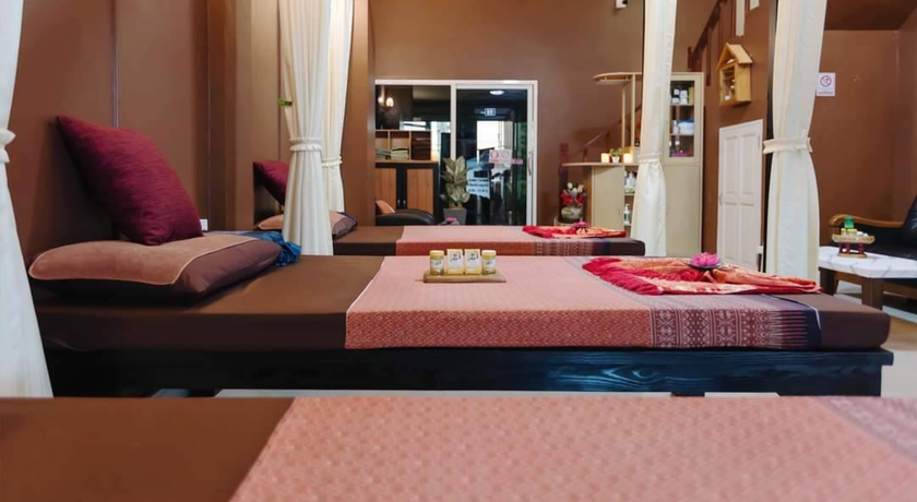 Ruean Hat Thong Massage (Massage for Health) ร้านนวดเรือนหัตถ์ทอง นวดเพื่อสุขภาพ 12