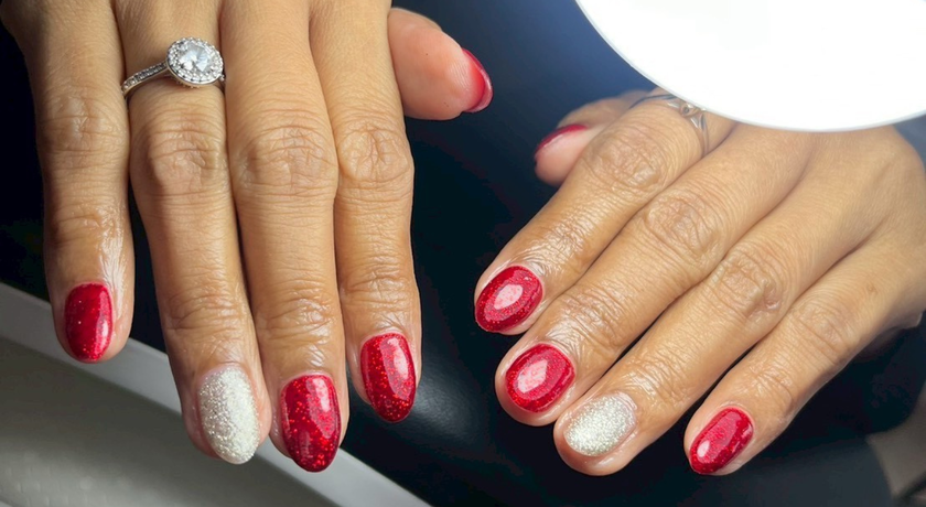 Rest Nails & Hair Cafe  12