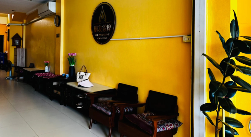 Friend Massage (Branch2) Friend Massage (Branch 2) - เฟรนด์ มาสสาจ นวดผ่อนคลาย นิมมาน ซอย 17 3