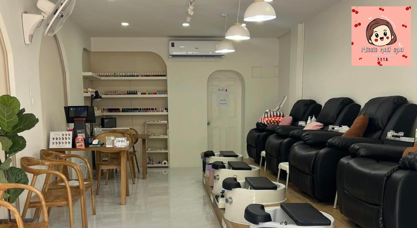Missis Nail & Spa Nimman Chiangmai Missis Nail & Spa - มิสซิสเนลแอนด์สปา ทำเล็บพรีเมียมนิมมาน 1