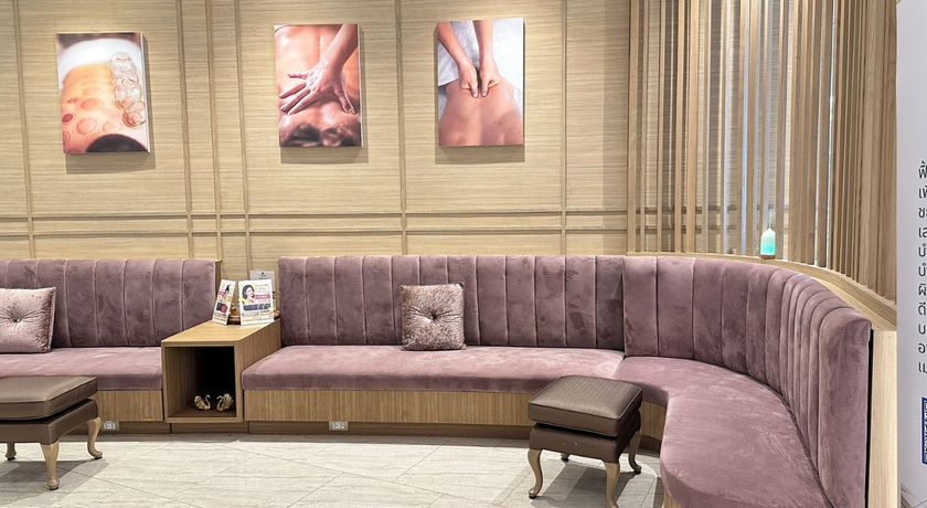 Dr.J Clinic (BTS Phra Khanong)  4