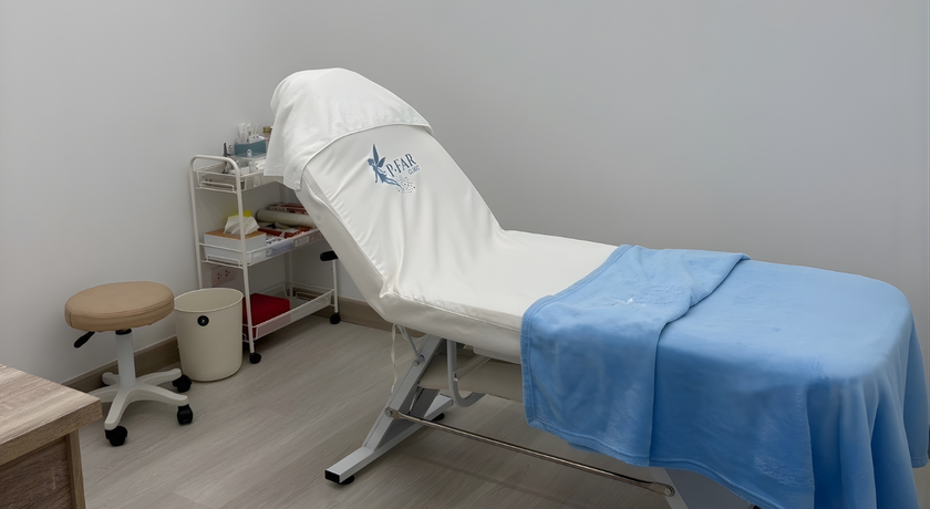 P-FAR CLINIC P-far Clinic - พี-ฟาร์ คลินิก เสริมความงาม พุทธบูชา 36 4