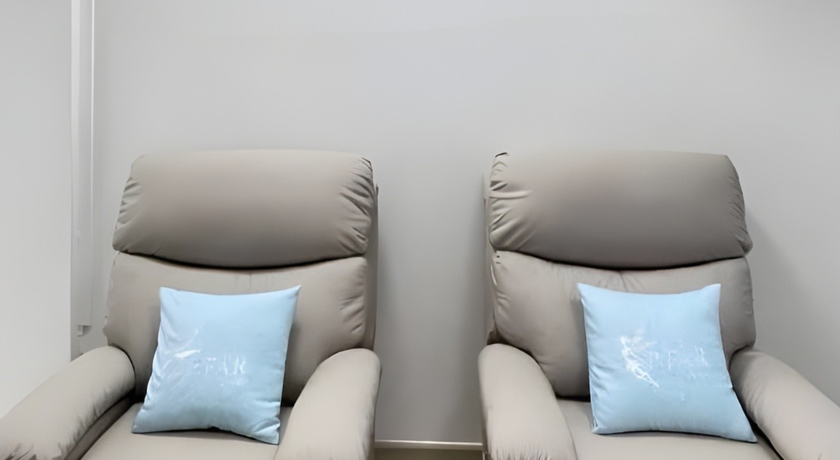 P-FAR CLINIC P-far Clinic - พี-ฟาร์ คลินิก เสริมความงาม พุทธบูชา 36 6