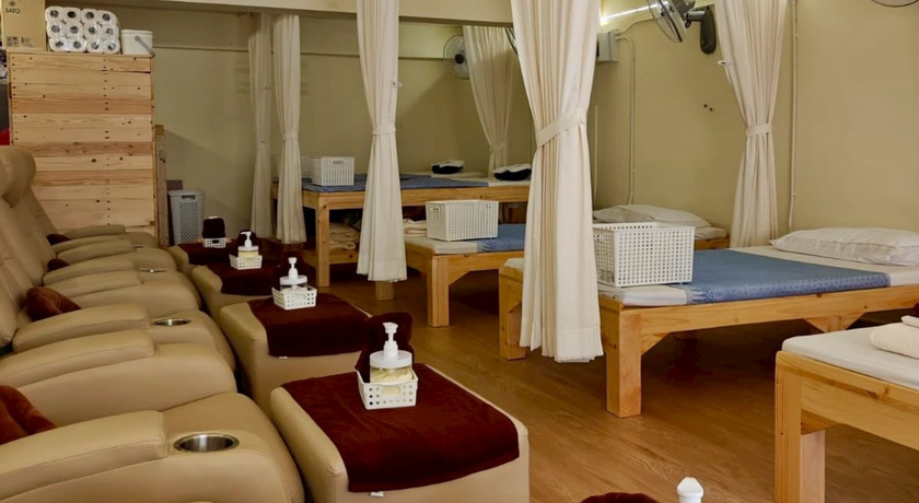 Sunrise Health Massage Sunrise Health Massage - ซันไรส์ เฮลท์ มาสสาจ นวดผ่อนคลาย ย่านเมืองเก่า เชียงใหม่ 2