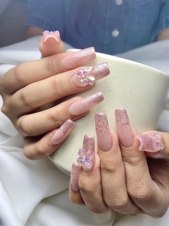Shiny Nails & Hair  image_picker_F830FED4-E2C0-48B5-BE01-4B098465D57E-6429-00000268D10C3B7E