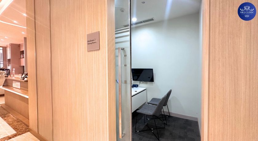 Dr.J Clinic (BTS Phra Khanong) Dr.J Clinic (BTS Phra Khanong) 12