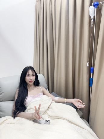 Luxe Bangkok Clinic (BTS Phahonyothin 24) Luxe Bangkok Clinic (BTS Phahonyothin 24) (มีสาขาเดียวเท่านั้น)  image_picker_FA7D83FB-2761-4FF3-818D-F4890EFF0CC8-40720-000010CCF7041A6A