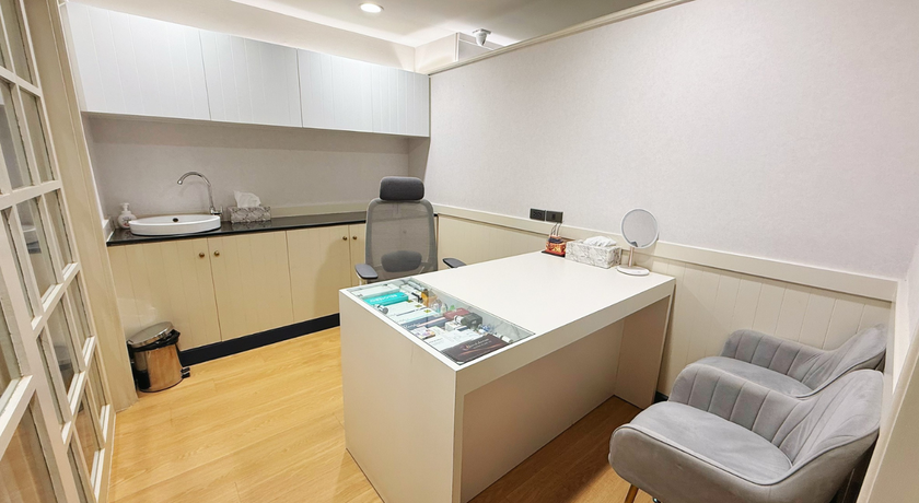 SKYN Station Clinic (BTS Phloen Chit)  %E0%B8%94%E0%B8%B5%E0%B9%84%E0%B8%8B%E0%B8%99%E0%B9%8C%E0%B8%97%E0%B8%B5%E0%B9%88%E0%B8%A2%E0%B8%B1%E0%B8%87%E0%B9%84%E0%B8%A1%E0%B9%88%E0%B9%84%E0%B8%94%E0%B9%89%E0%B8%95%E0%B8%B1%E0%B9%89%E0%B8%87%E0%B8%8A%E0%B8%B7%E0%B9%88%E0%B8%AD_%2816%29