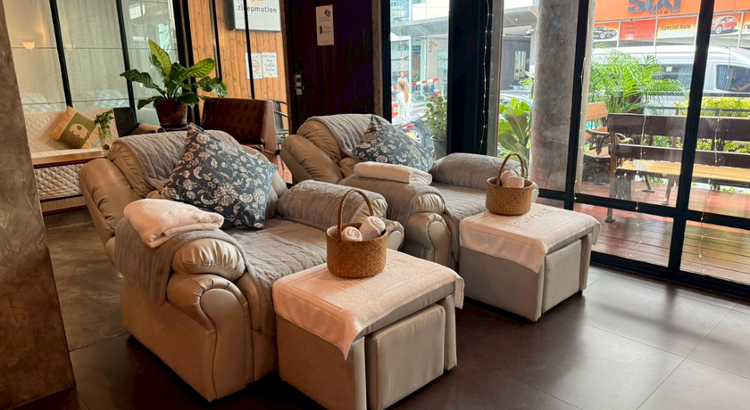 Kleines Authentic Massage (Nuad Thai)(Sukhimvit 24) Kleines Authentic Massage - ไคลน์ ออเธนทิค มาสสาจ นวดเพื่อสุขภาพ สุขุมวิท 24 7