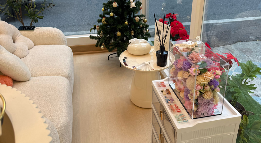 Lumie Nail BKK - ลูมี่ เนล ทองหล่อ13 ซาลอนทำเล็บ สปามือเท้า Lumie Nail BKK - ลูมี่ เนล ทองหล่อ13 ซาลอนทำเล็บ สปามือเท้า 4