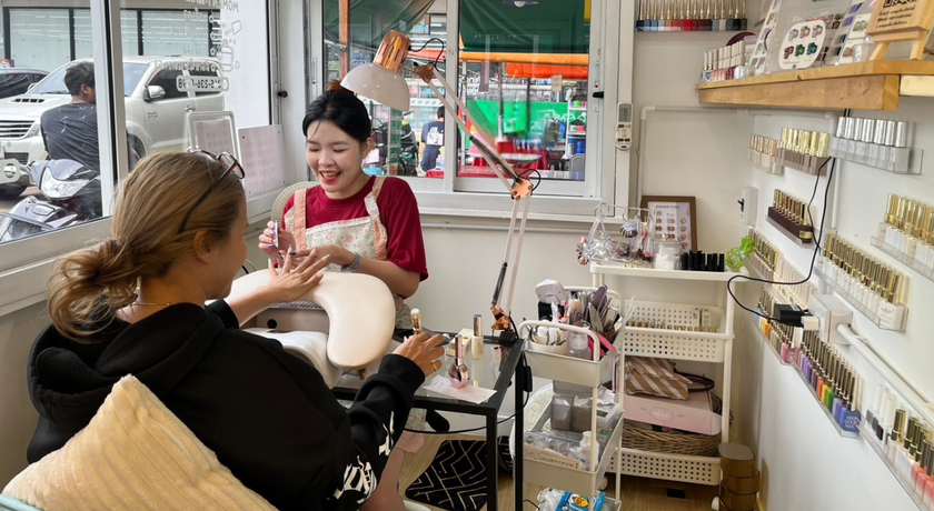 Moment Nail Moment Nail – โมเมนต์ เนล ทำเล็บหน้าเซเว่น อุดมสุข 51 2