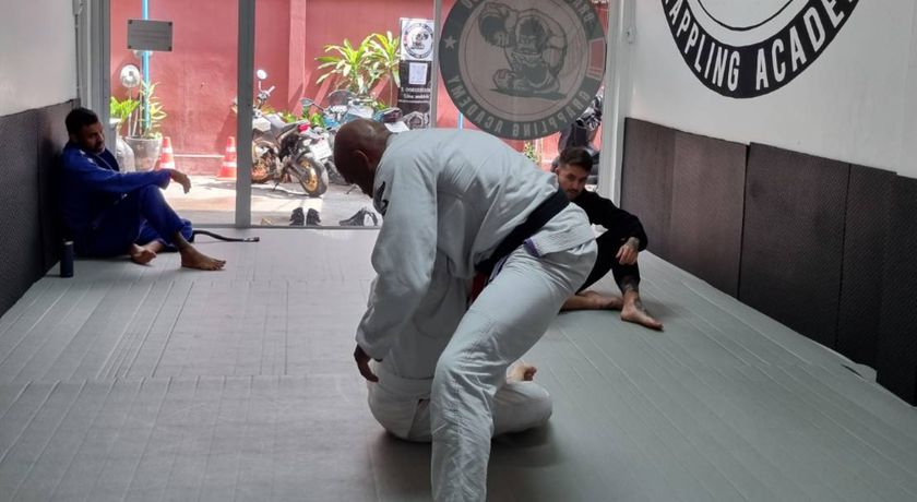 Marcelo Silva Martial Arts Marcelo Silva Martial Arts – มาร์เซโล ซิลวา มาร์เชิล อาร์ตส์ คลาสยิวยิตสู มวยไทย สุขุมวิท 22 8