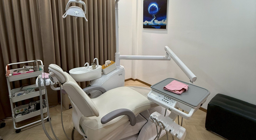 Chill Dent Dental Clinic (Branch 2 MRT Bang Khun Non) Chill Dent Dental Clinic – ชิลล์เดนท์ คลินิกทันตกรรม สาขา MRT บางขุนนนท์ 3