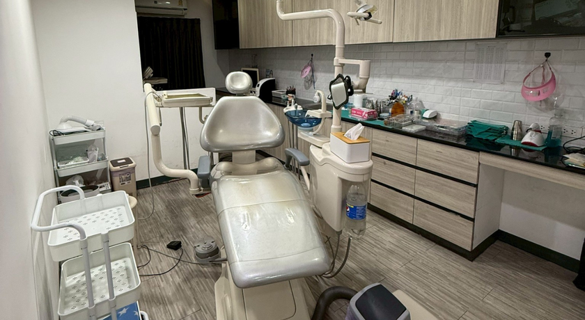 Chill Dent Dental Clinic (Branch 2 MRT Bang Khun Non) Chill Dent Dental Clinic – ชิลล์เดนท์ คลินิกทันตกรรม สาขา MRT บางขุนนนท์ 7