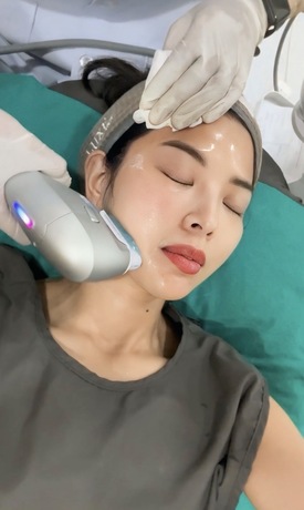 Luxe Bangkok Clinic (BTS Phahonyothin 24) Luxe Bangkok Clinic (BTS Phahonyothin 24) (มีสาขาเดียวเท่านั้น)  image_picker_8B10FE3D-0CAC-4536-BBCC-46DE9A0F9830-11791-00000CC280E0DA0D