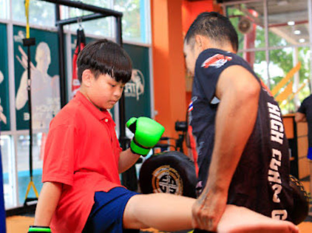 Thai Fighting Dragon Muay Thai Gym ไทยไฟท์ติ้งดรากอน มวยไทยยิม image_picker_CE35DB74-F82B-45CC-8E10-BD95E3DF06B3-91159-000027F2ABAA611C