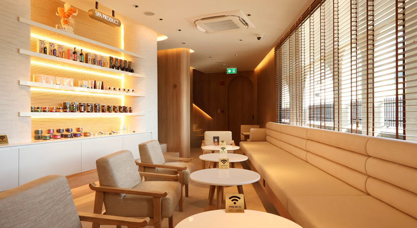 Makkha Health & Spa Phuket (Arches Patong - 3rd Street) Makkha Health & Spa Phuket - มรรคา เฮลท์ แอนด์ สปา สงบใจกลางป่าตอง ภูเก็ต 2