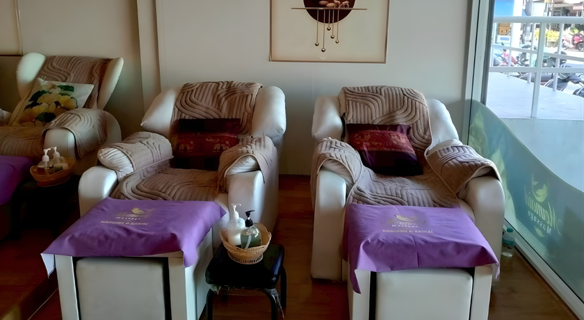 Mermaid Massage 1 Mermaid Massage 1 – เมอร์เมด 1 ร้านนวด ราไวย์ ภูเก็ต ใกล้หาดในหาน 3