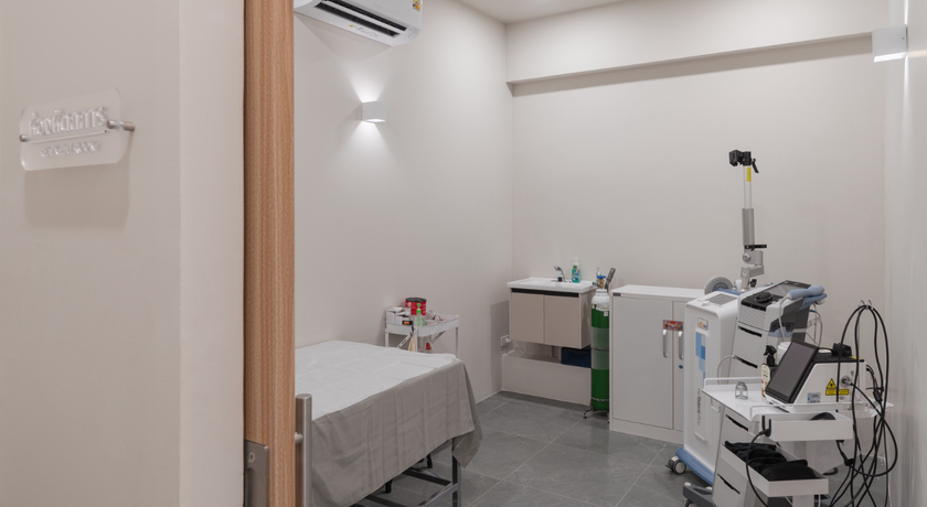 Physiary Clinic (Pain Relief by Specialist) Physiary Clinic – ฟีเซียรี คลินิกเวชศาสตร์ฟื้นฟู รามอินทรา 40 6